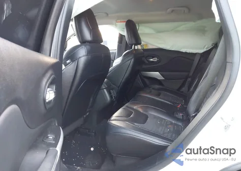 2022 Jeep Cherokee X 4X4 from USA, damaged, VIN 1C4PJMCX5ND552864